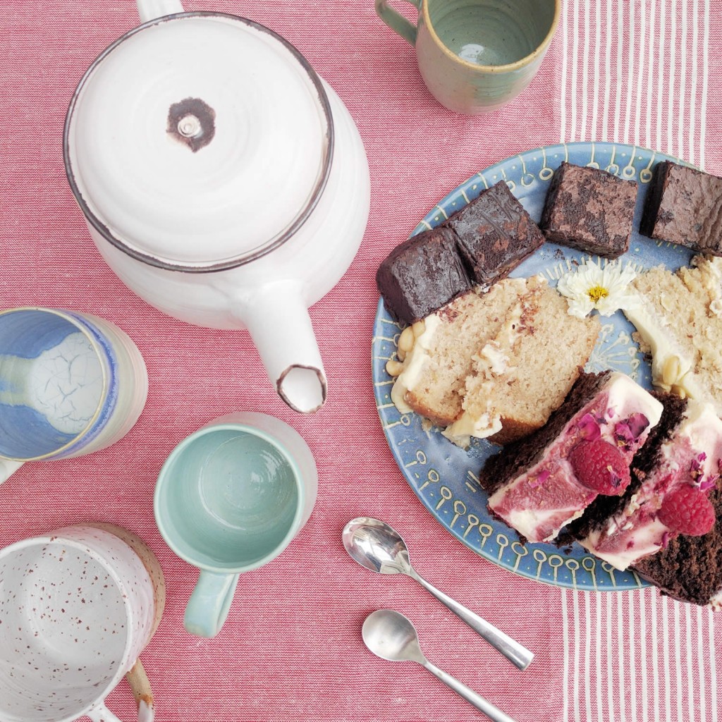 jericho-studio-pottery-cake
