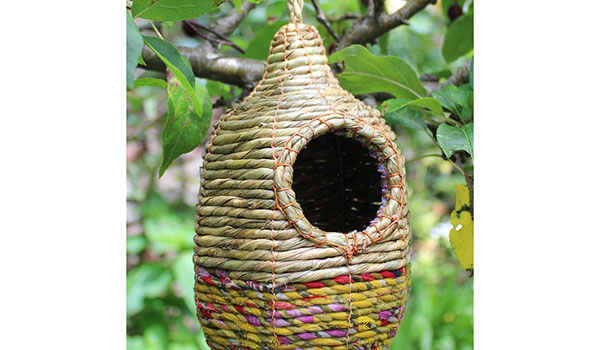 Babylon bird feeder